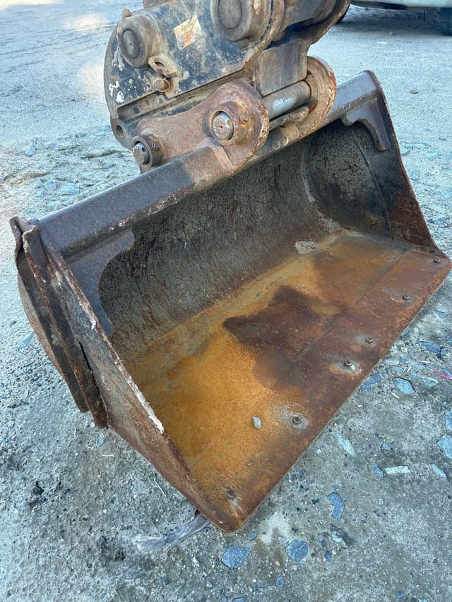 Image of Takeuchi TB1140 equipment image 4