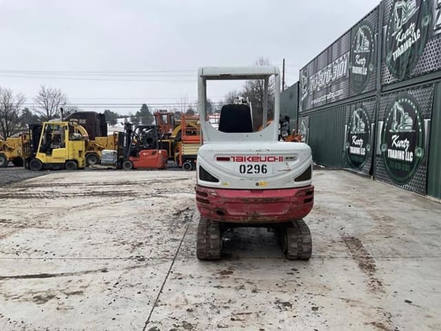 Image of Takeuchi TB230 equipment image 2