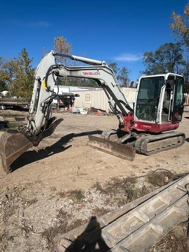 Image of Takeuchi TB260 equipment image 1
