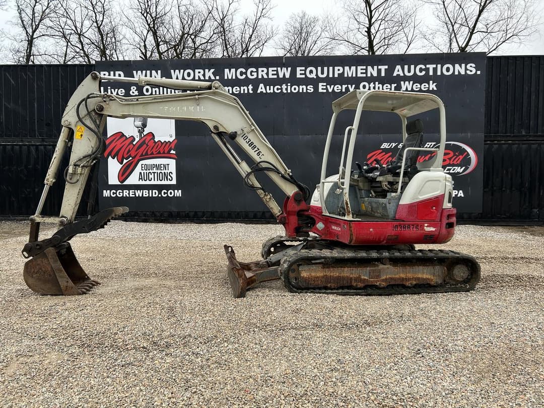 Image of Takeuchi TB260 Primary image