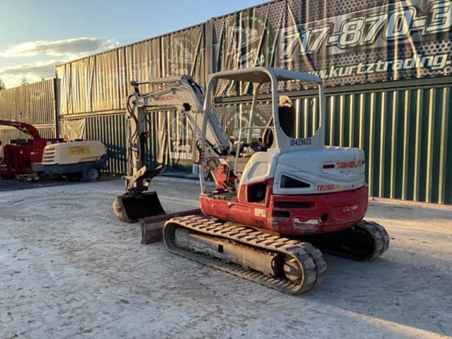 Image of Takeuchi TB260 equipment image 1