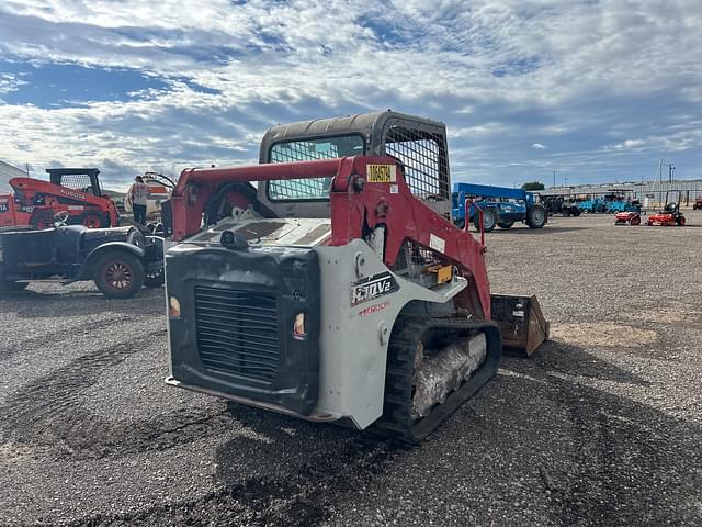 Image of Takeuchi TL10V2 equipment image 2