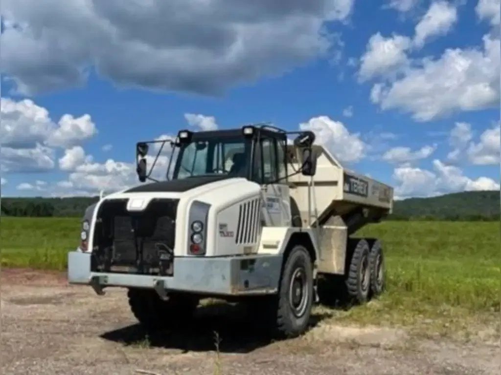 2015 Terex TA300 Equipment Image0