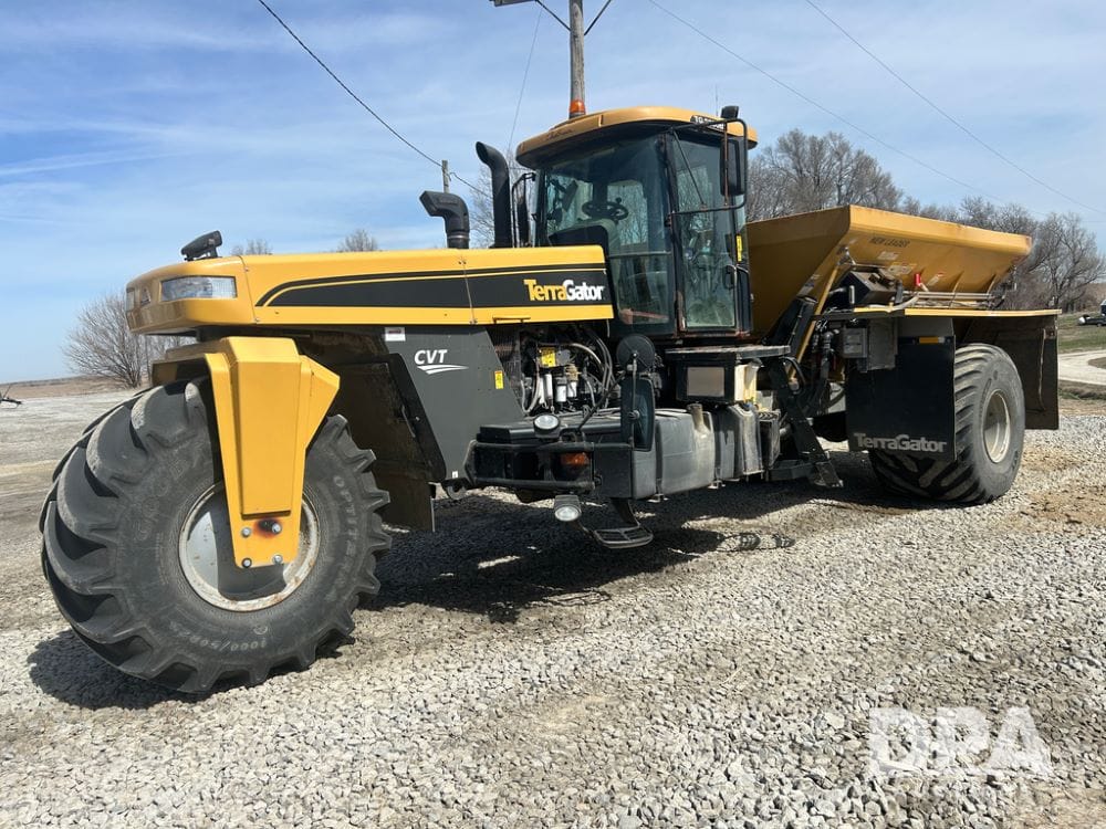 2015 Terra-Gator TG8300B Equipment Image0