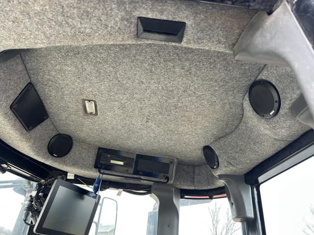 Image of Terra-Gator TG7300 equipment image 3