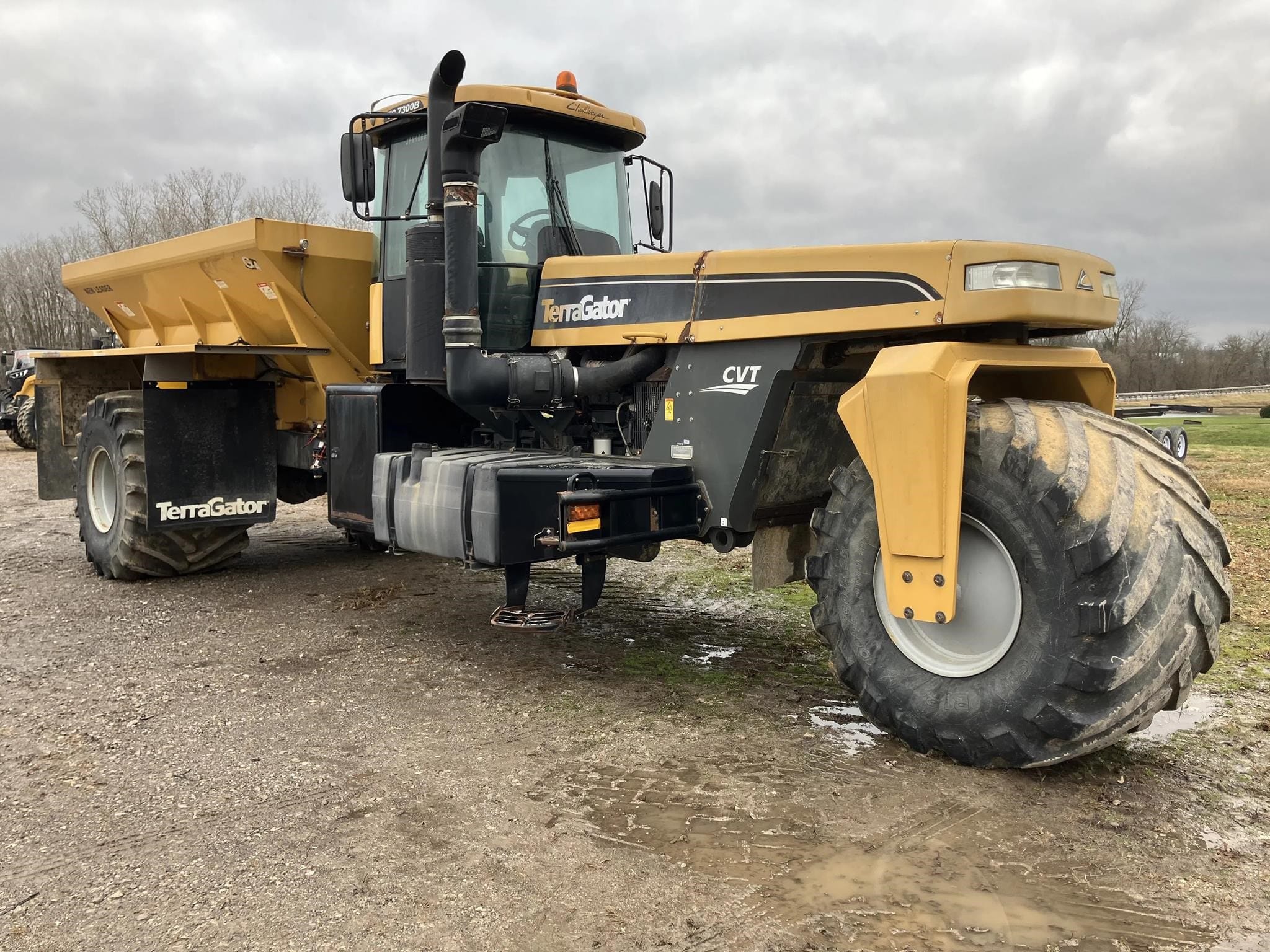 2015 Terra-Gator TG7300B Equipment Image0