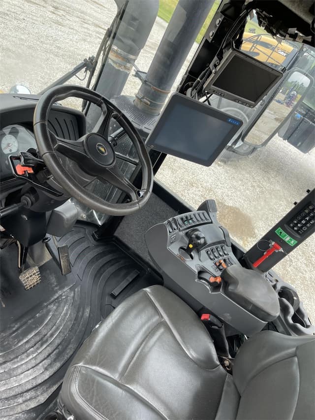 Image of Ag-Chem Terra-Gator 8300 equipment image 2