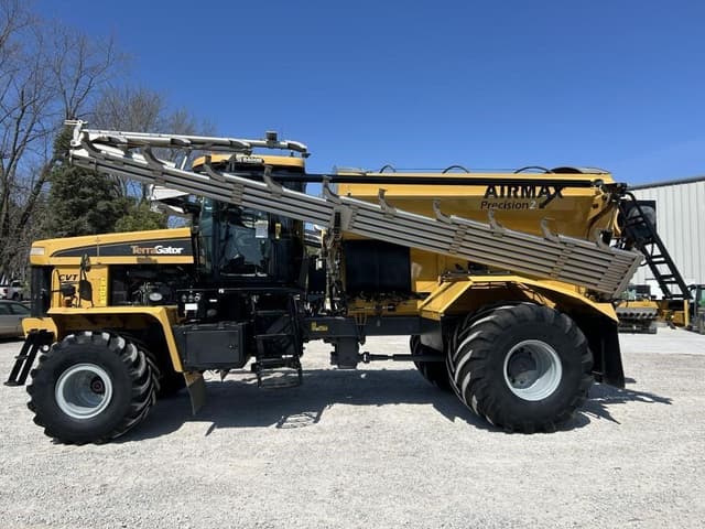Image of Ag-Chem Terra-Gator 8400 equipment image 2