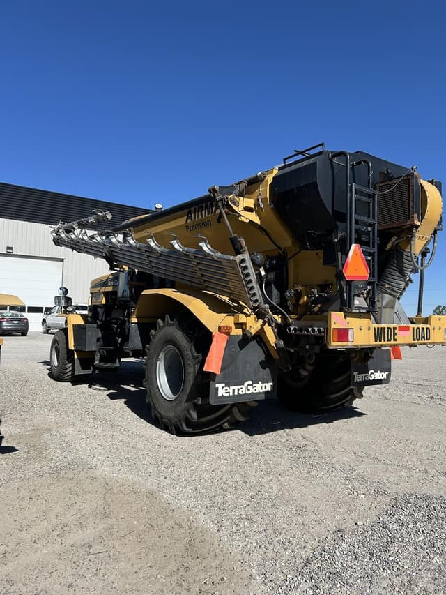 Image of Terra-Gator TG8400B equipment image 3