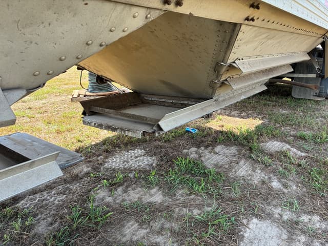 Image of Timpte Super Hopper equipment image 4