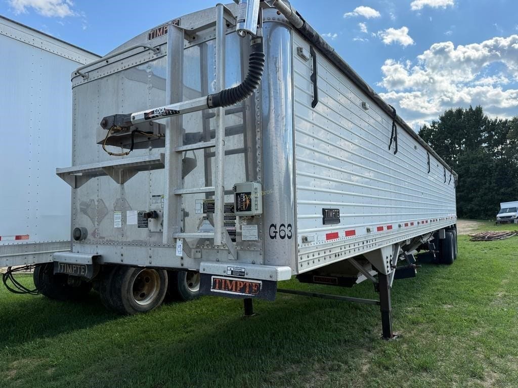 2015 Timpte Hopper Equipment Image0