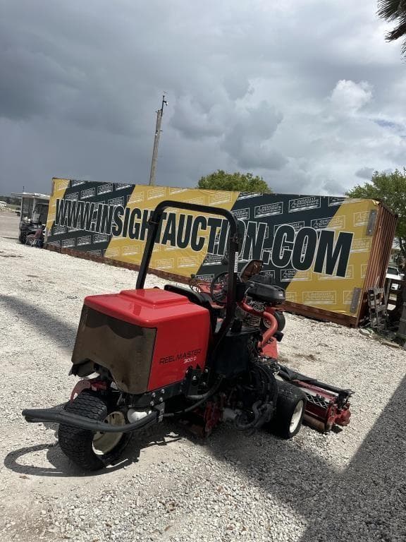 Image of Toro Reelmaster 3100D equipment image 2