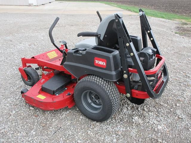 Image of Toro Titan ZX6000 equipment image 3