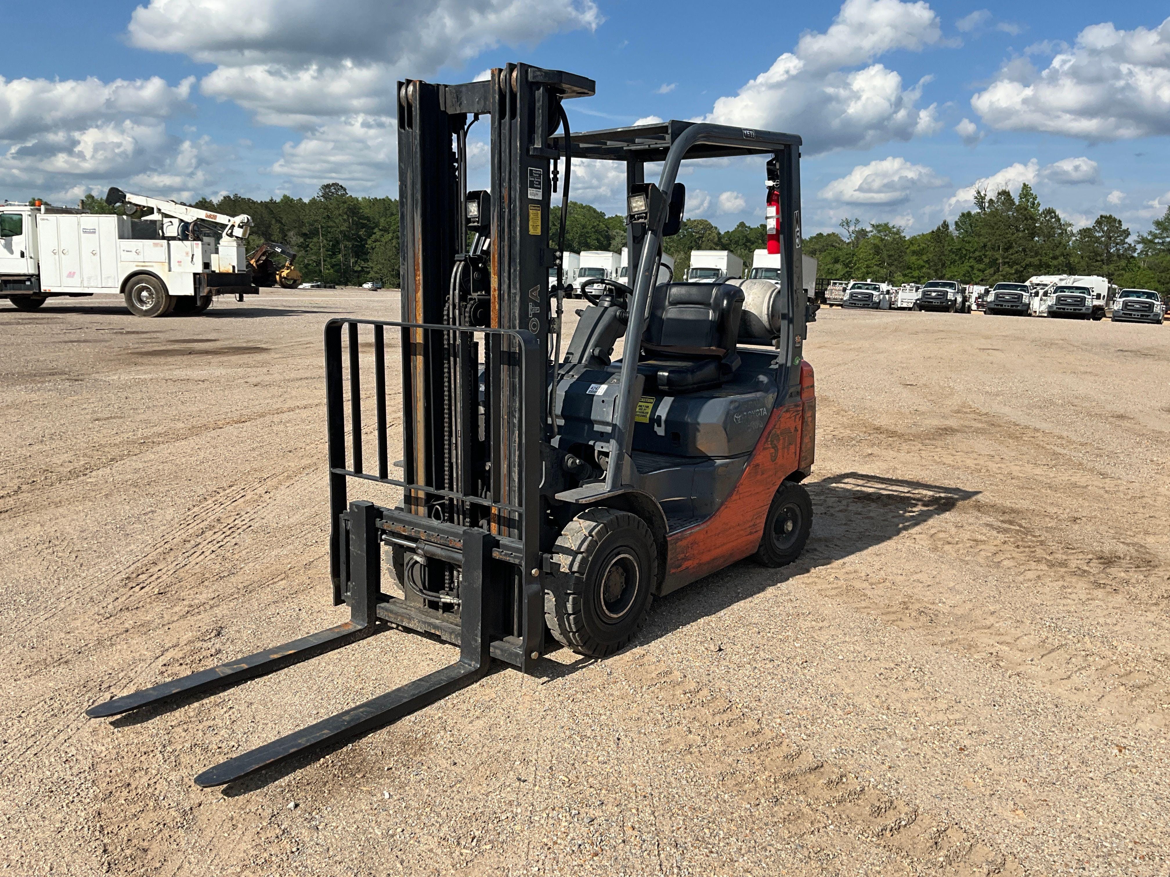 Main image Toyota 8FGU15