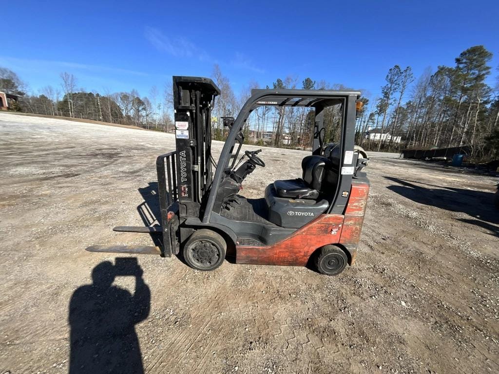 2020 Toyota 8FGCU25 Equipment Image0