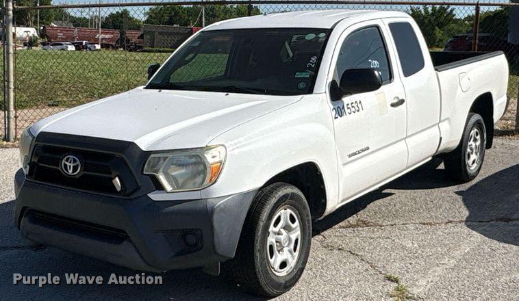 Image of Toyota Tacoma Primary image
