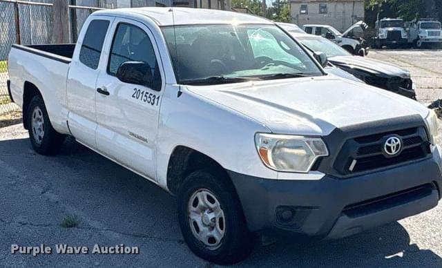 Image of Toyota Tacoma equipment image 2