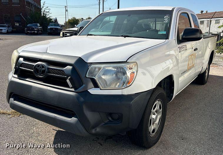 Image of Toyota Tacoma Primary image