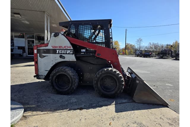 Image of Takeuchi TS80R2 equipment image 3