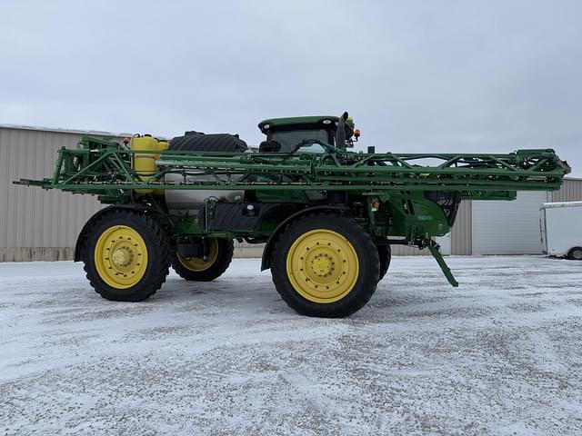 Image of John Deere R4045 equipment image 1