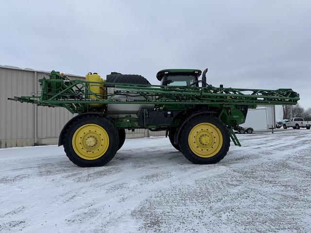 Image of John Deere R4045 equipment image 2