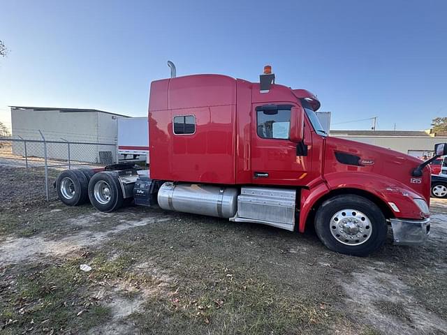 Image of Peterbilt 579 equipment image 2