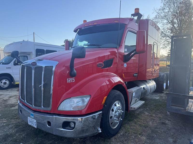 Main image Peterbilt 579