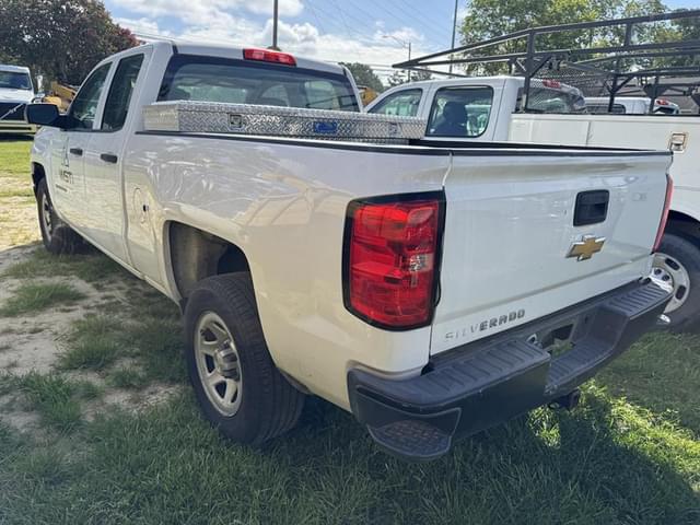 Image of Chevrolet 1500 equipment image 3