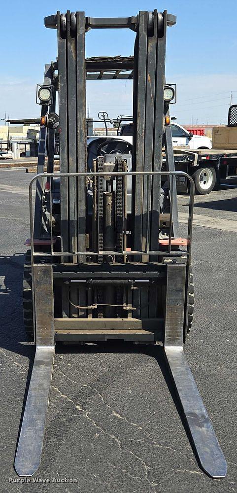 Image of Unicarriers PF60 equipment image 2