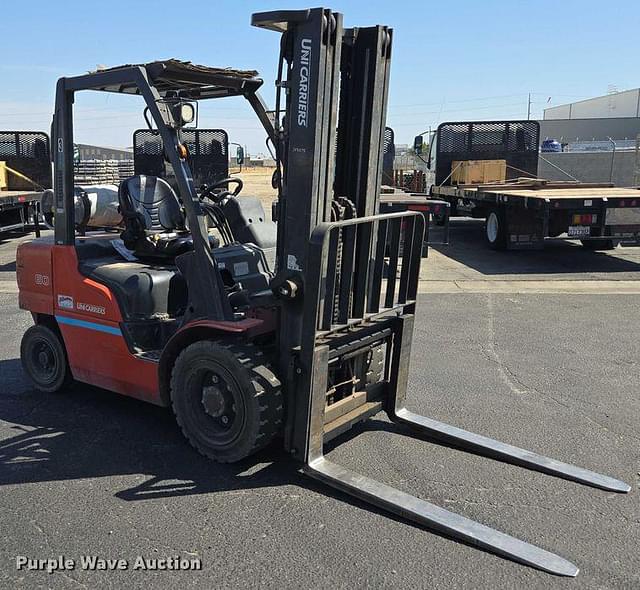 Image of Unicarriers PF60 equipment image 3
