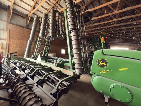 2015 Unverferth 1245D Equipment Image0