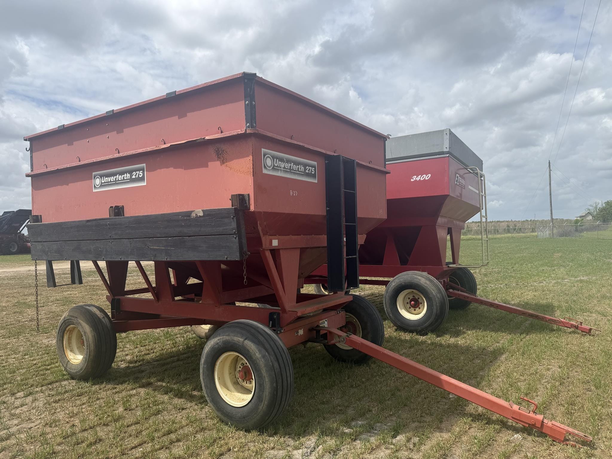 2015 Unverferth 275 Equipment Image0