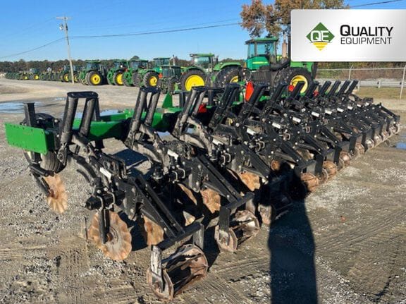 2015 Unverferth Ripper-Stripper 332 Equipment Image0