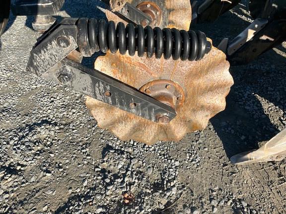 Image of Unverferth Ripper-Stripper 332 equipment image 4