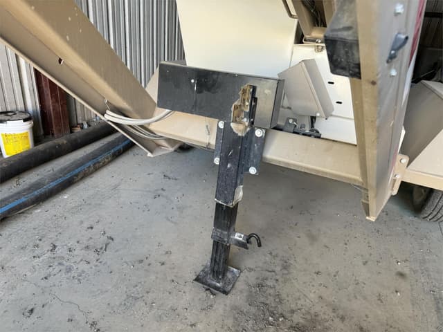 Image of Unverferth 3750 equipment image 2