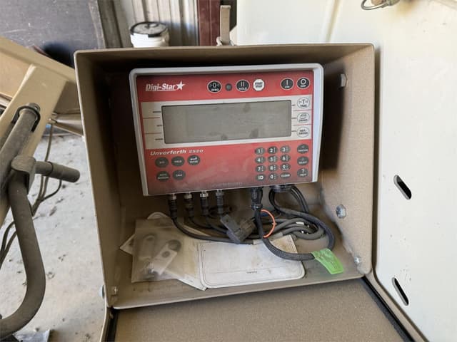 Image of Unverferth 3750 equipment image 3