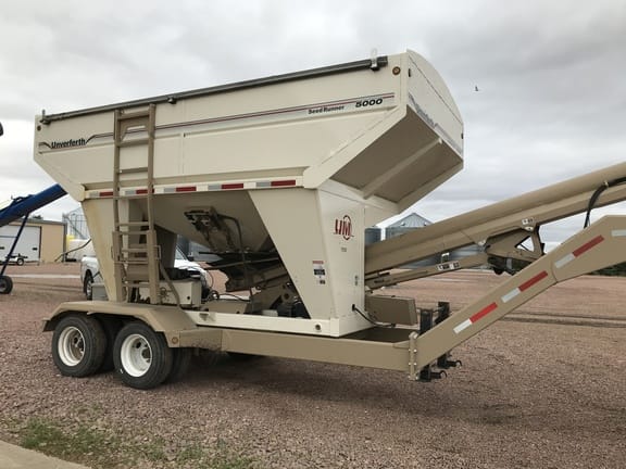 Main image Unverferth Seed Runner 5000