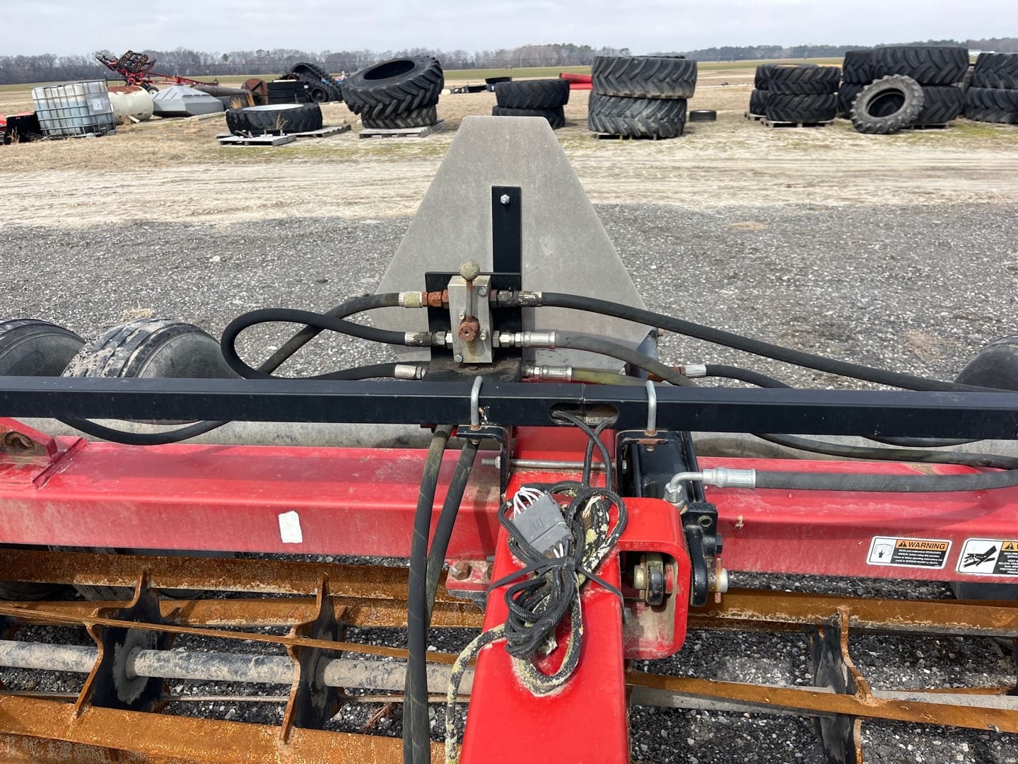 2015 Unverferth 75 Equipment Image0