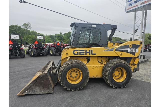 Image of Gehl V400 equipment image 1