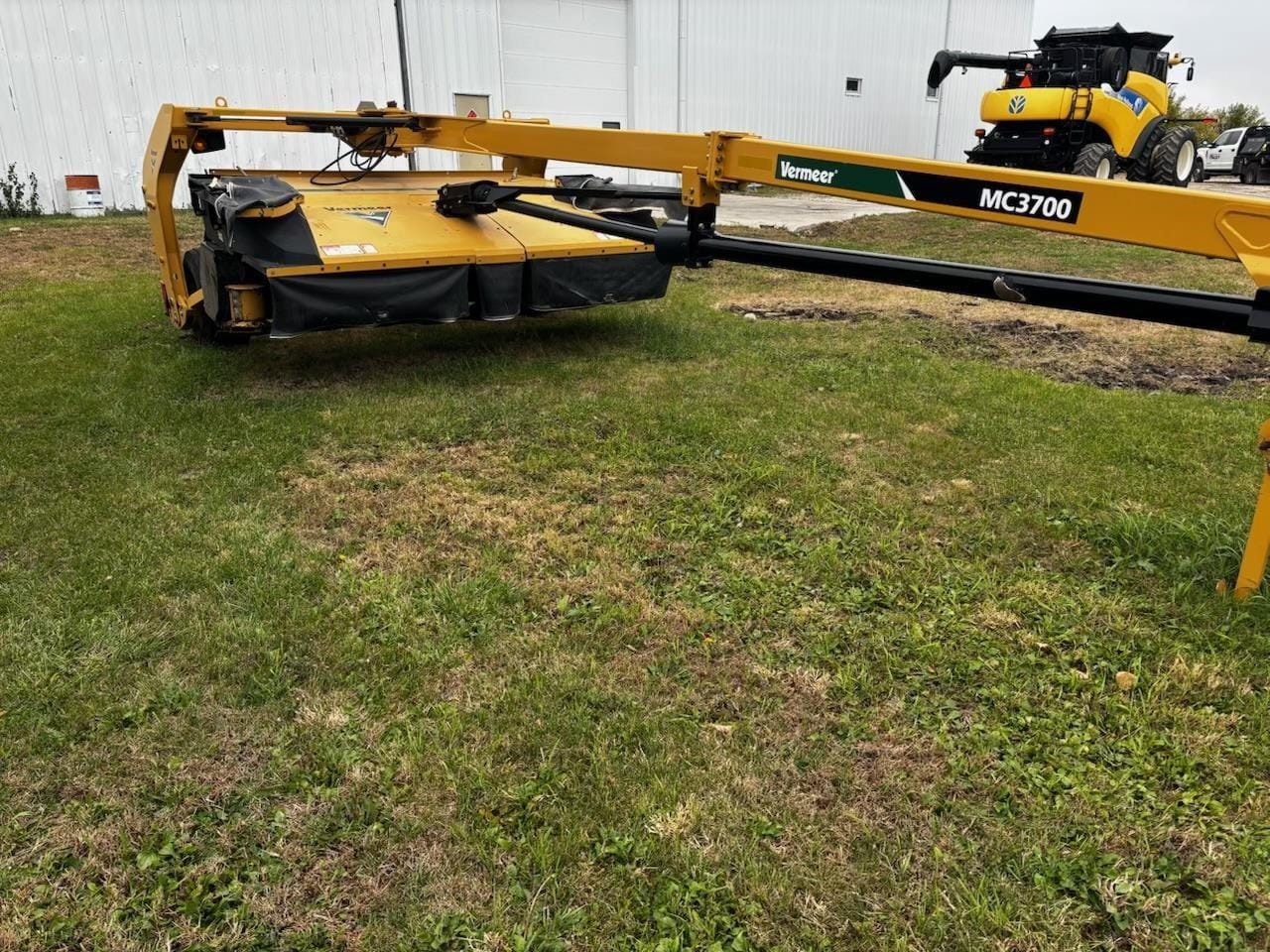2015 Vermeer MC3700 Equipment Image0