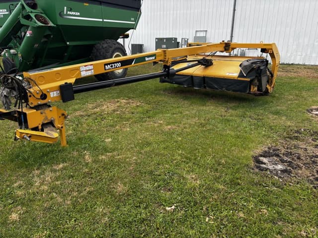 Image of Vermeer MC3700 equipment image 1