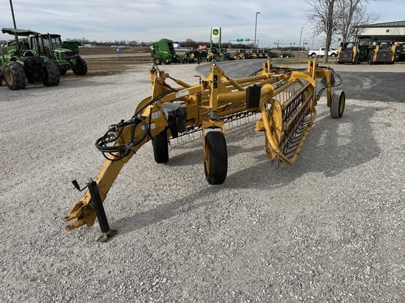 Image of Vermeer R2300 equipment image 3