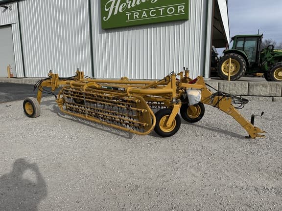 Image of Vermeer R2300 equipment image 1