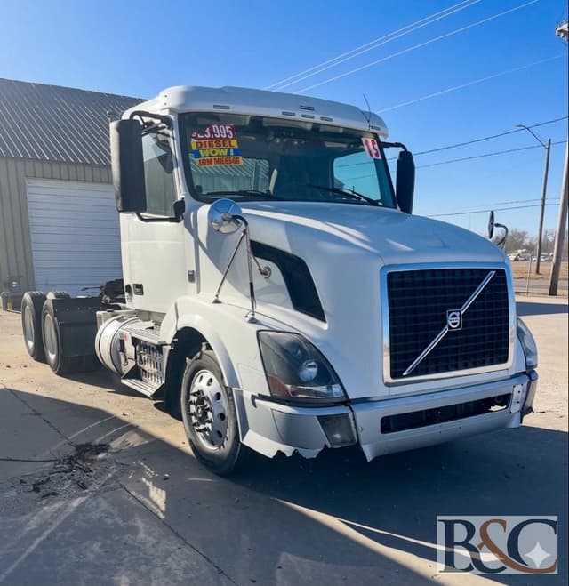 Image of Volvo VNL equipment image 1