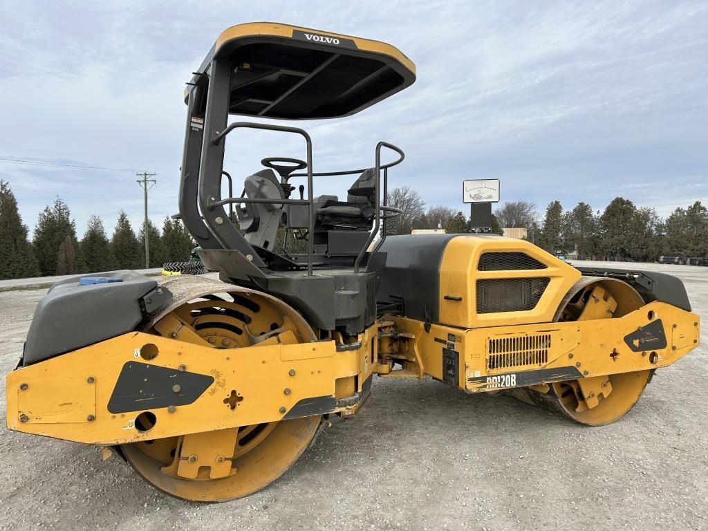 2015 Volvo DD120B Equipment Image0