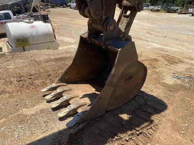 Image of Volvo EC220EL equipment image 2