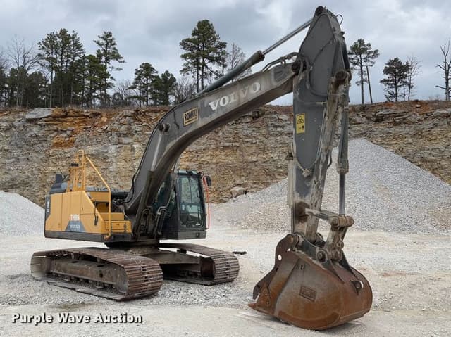 Image of Volvo EC250EL equipment image 2