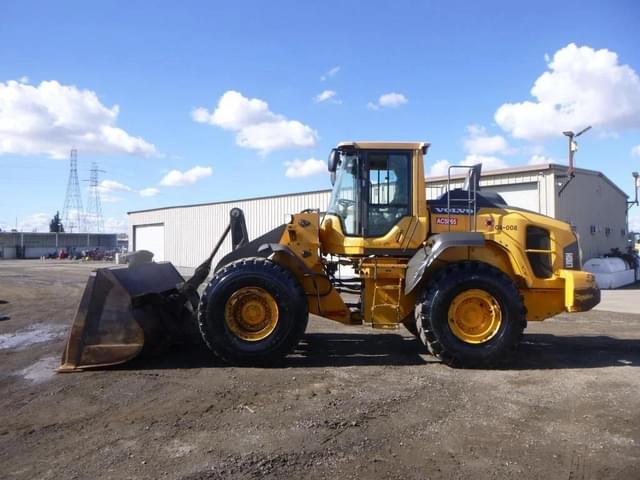 Image of Volvo L110H equipment image 4