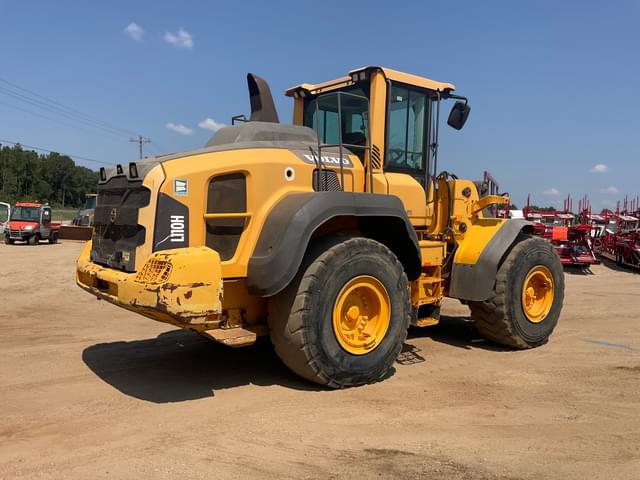 Image of Volvo L110H equipment image 4