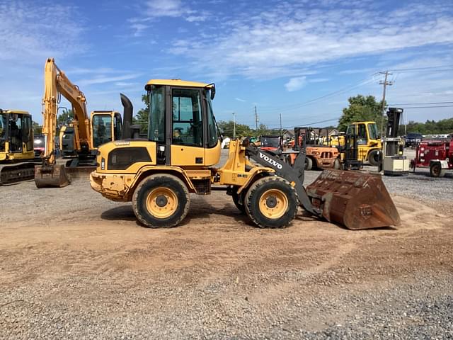 Image of Volvo L35G equipment image 4